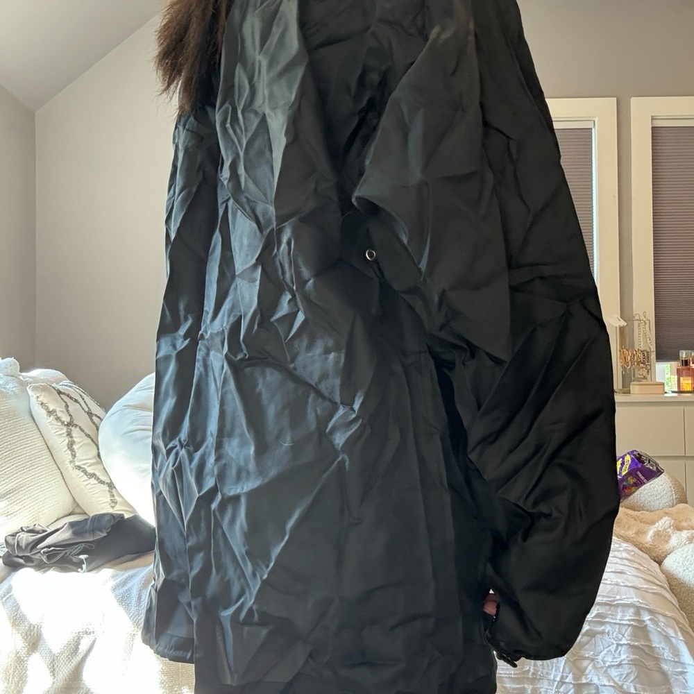 rain jacket - Picture 3 of 5
